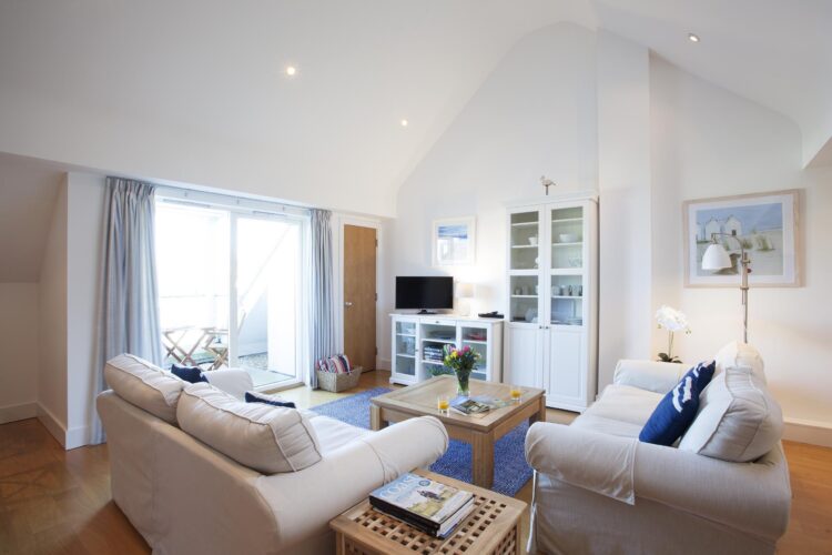 Crow's Nest, Porthleven - interiors