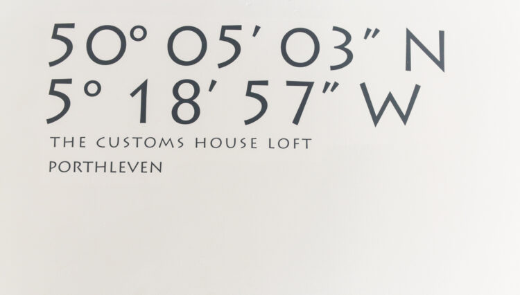 Customs House Loft, Porthleven - interiors