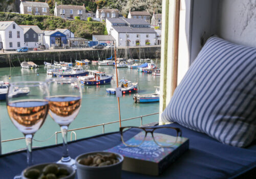 Customs House Loft, Porthleven - interiors