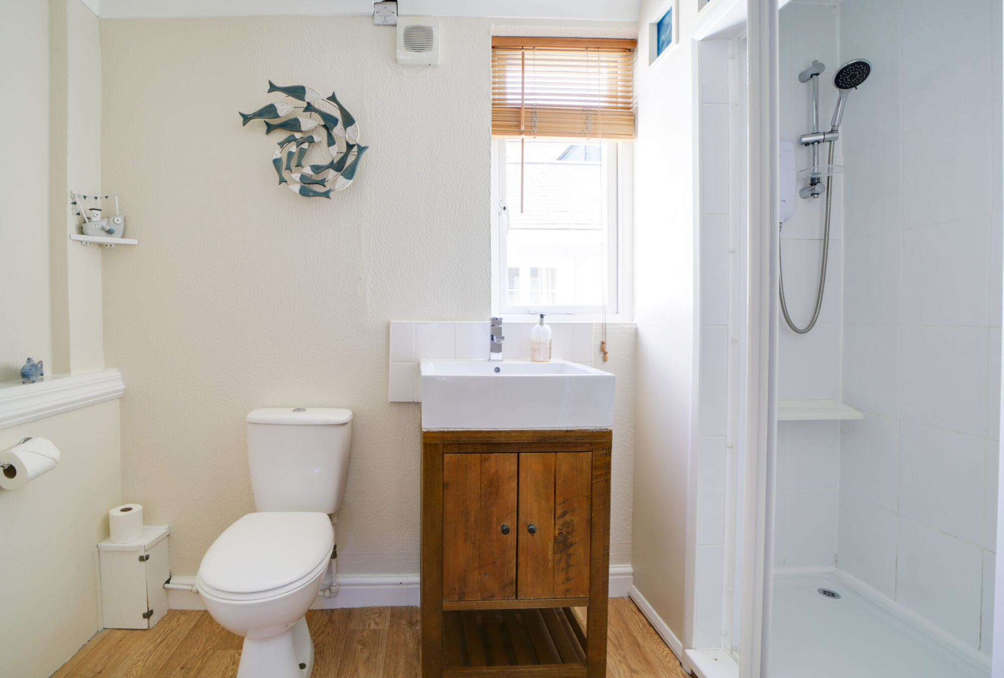 Customs House Loft, Porthleven - interiors