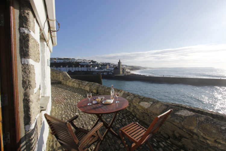 Fishermans Loft, Porthleven - Interiors