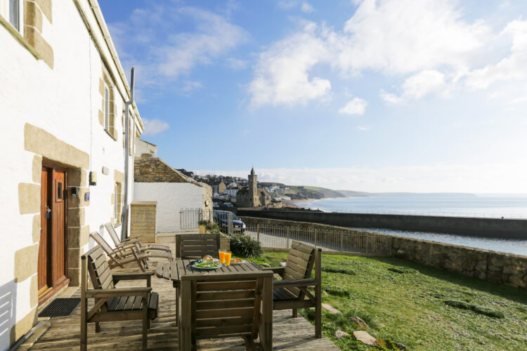 Fisherman's Retreat, Porthleven - Interiors