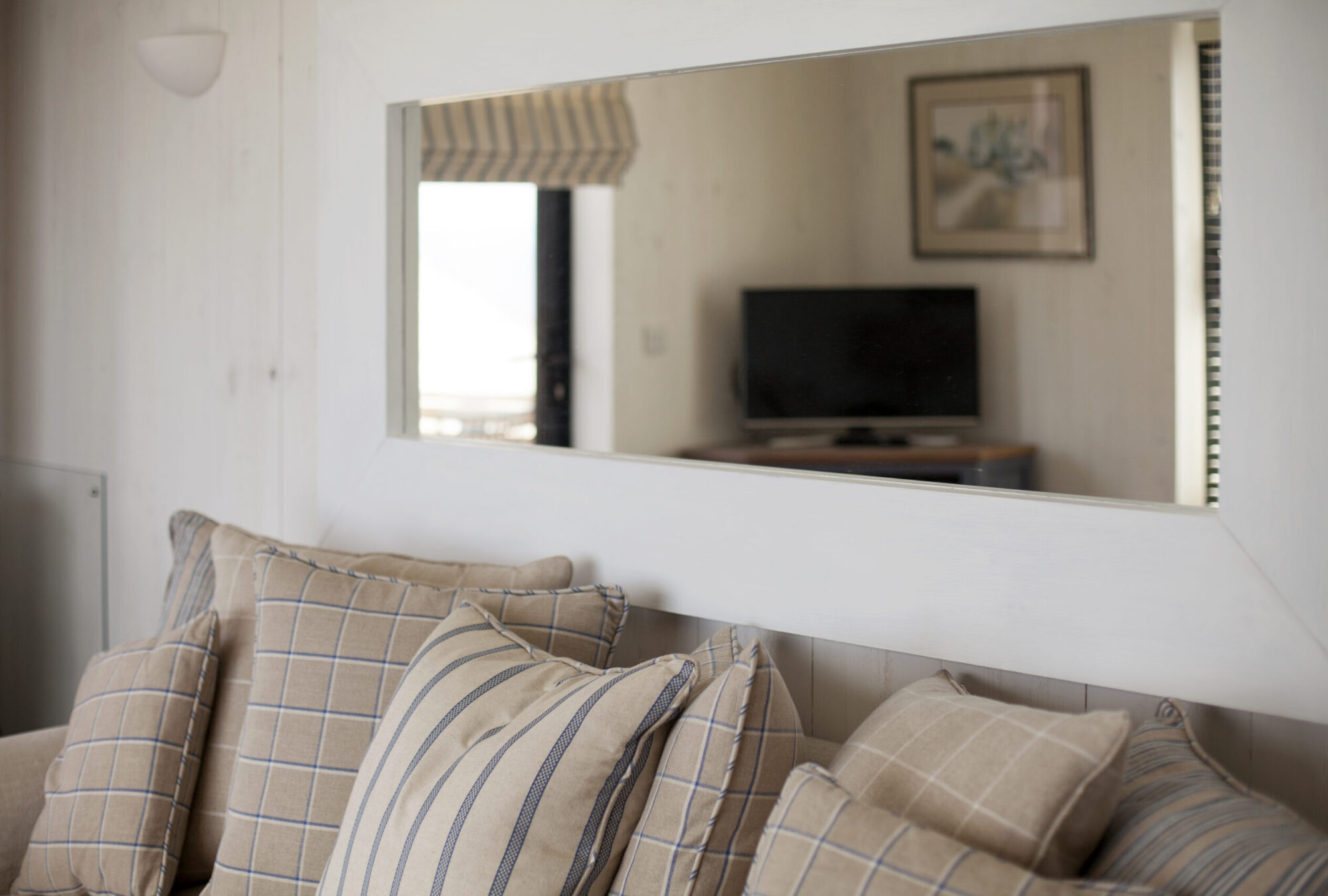 Gull's Way holiday cottage Porthleven interiors exteriors