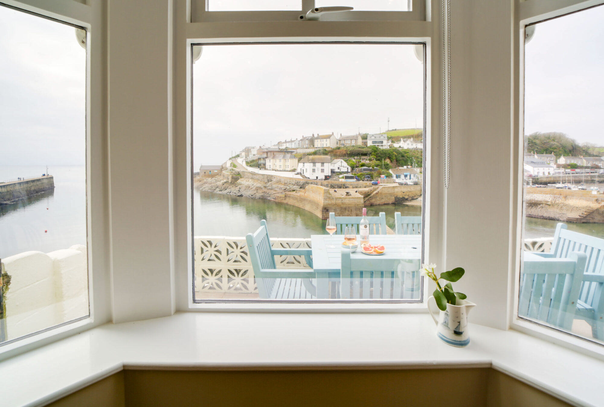 Harbour Cottage, Porthleven - interiors