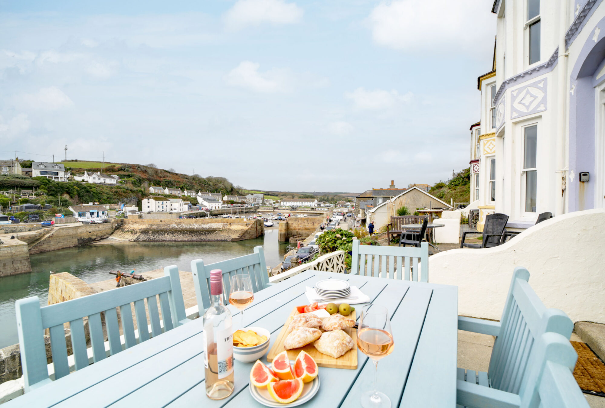 Harbour Cottage, Porthleven - interiors
