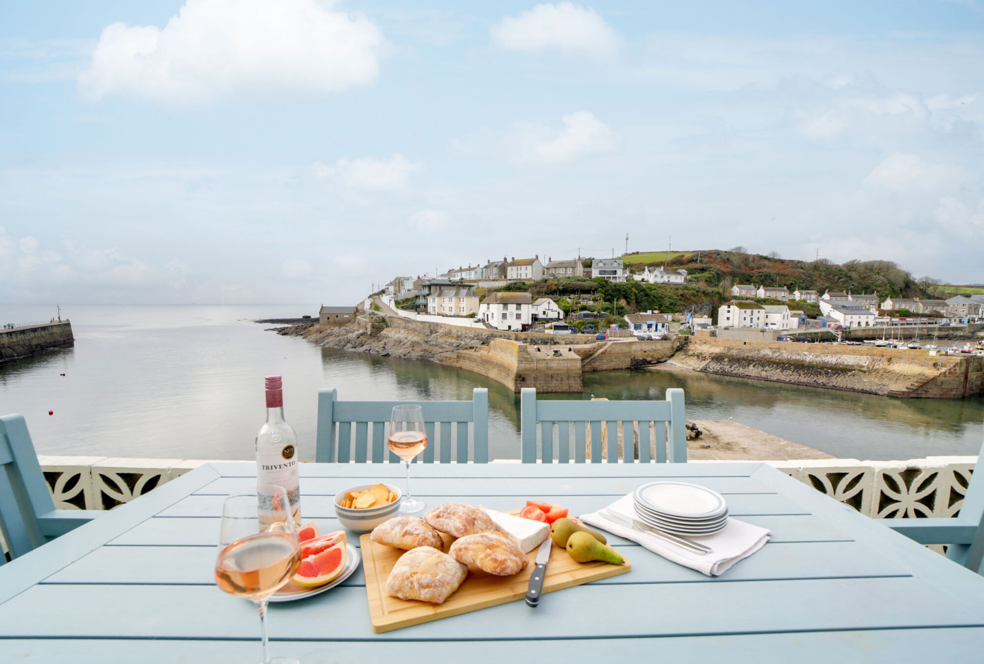 Harbour Cottage, Porthleven - interiors