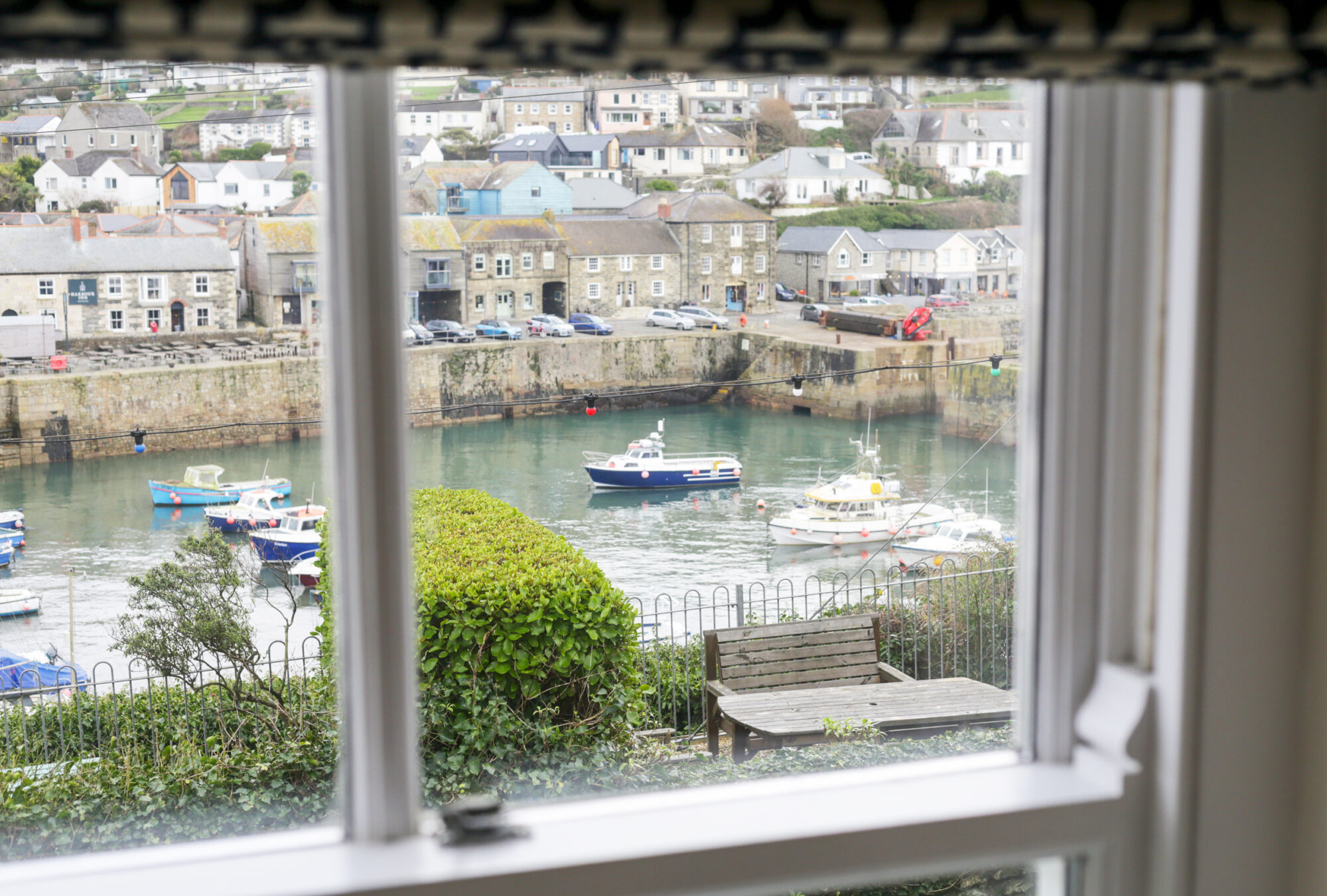 Harbour View Cottage, Porthleven - interiors