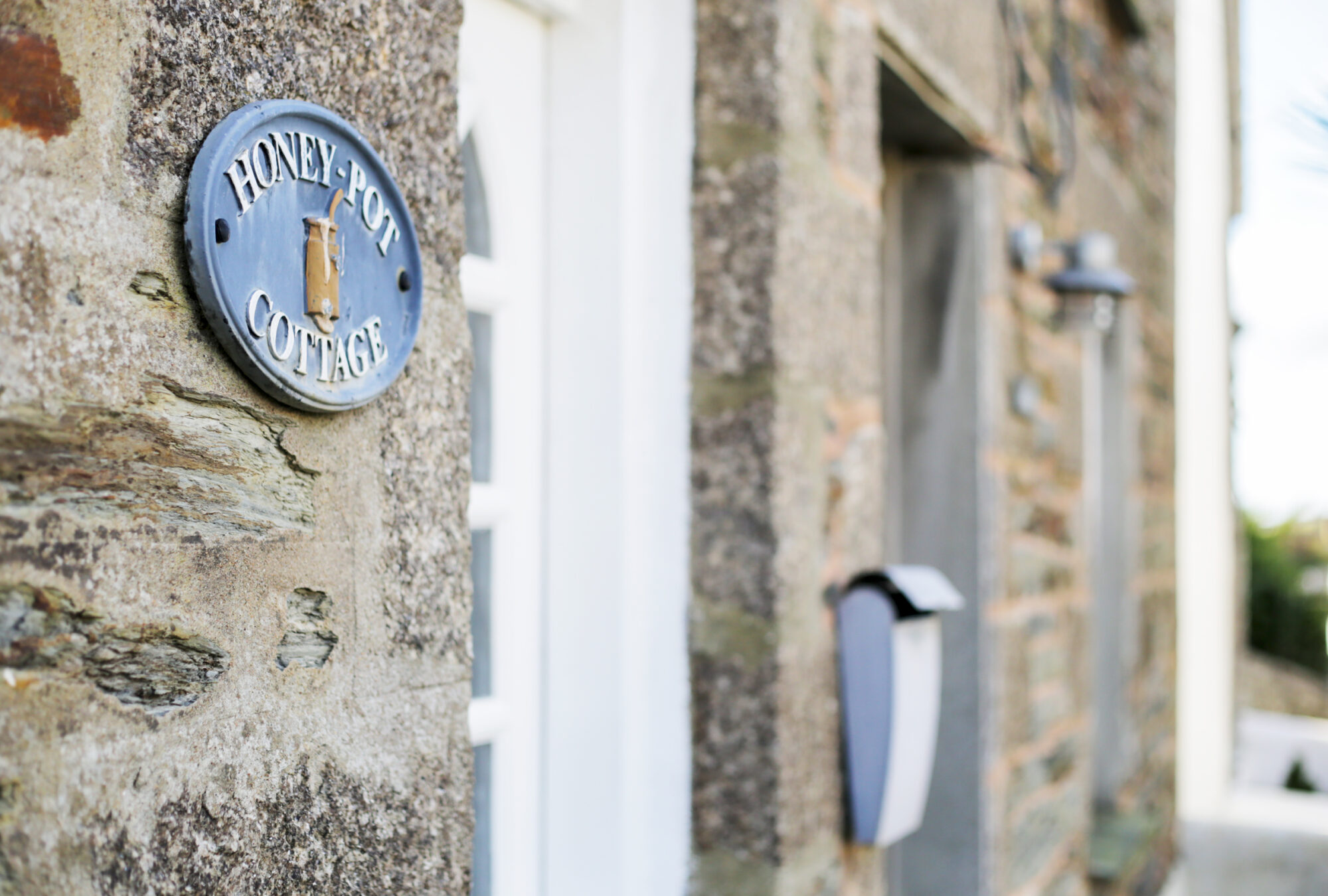 Honeypot Cottage, Porthleven - interiors