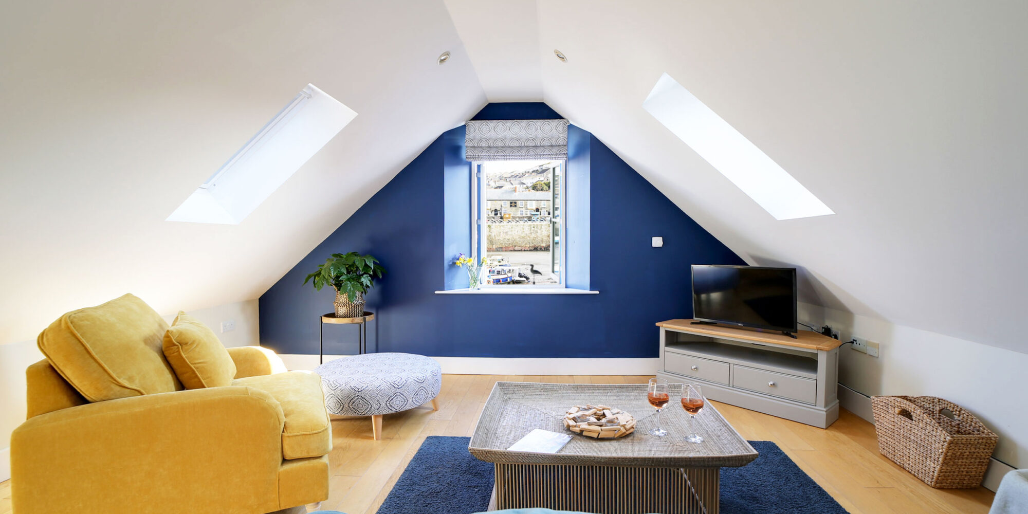 Mackerel Loft, Portheven - Interiors