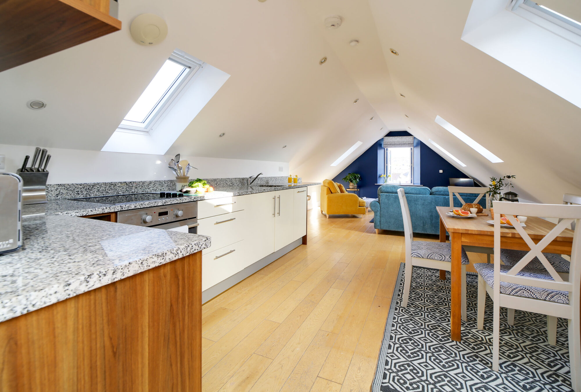 Mackerel Loft, Portheven - Interiors