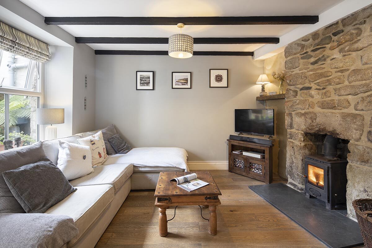 Oyster Cottage, Porthleven - interiors
