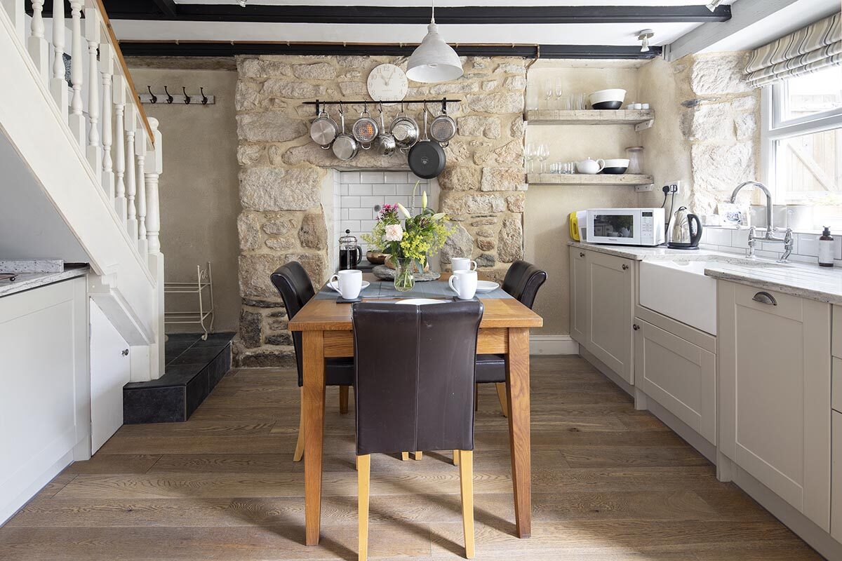Oyster Cottage, Porthleven - interiors