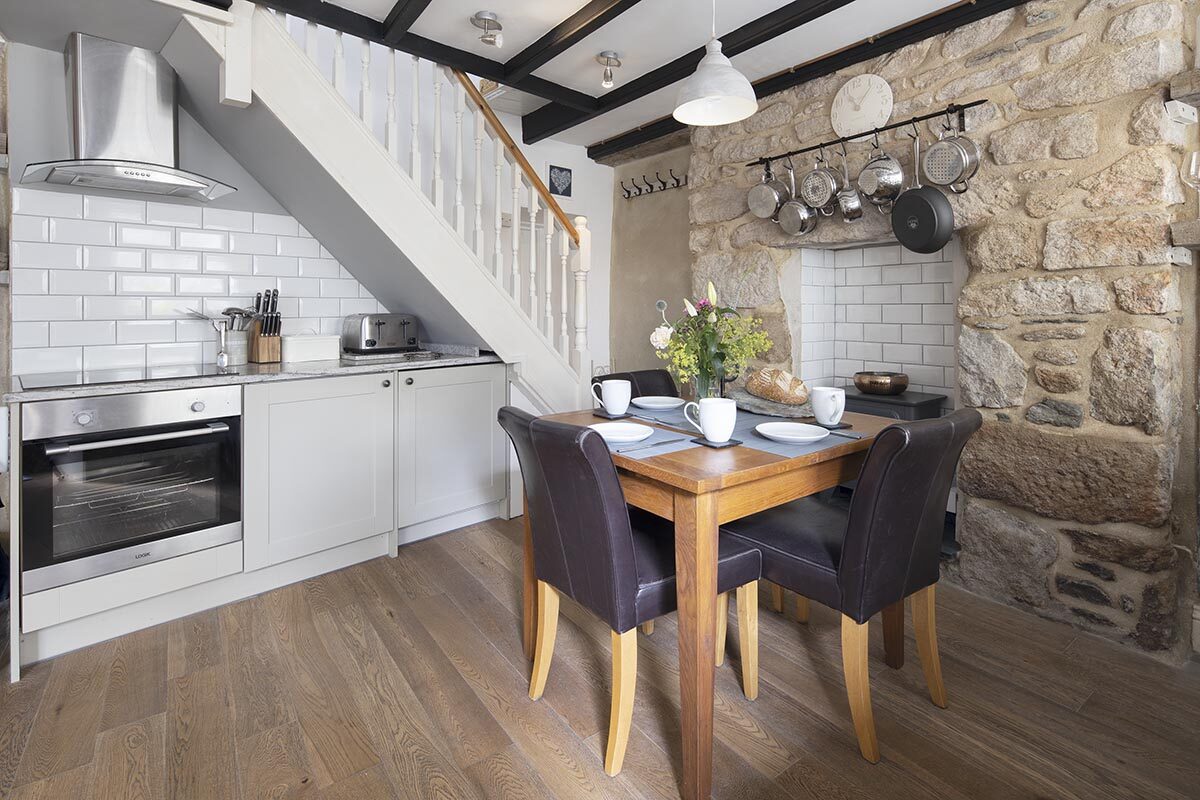 Oyster Cottage, Porthleven - interiors