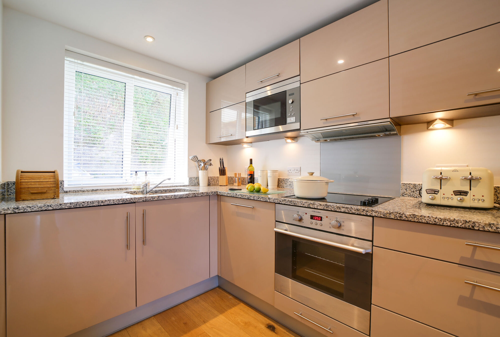 Sanibel, Porthleven - interiors