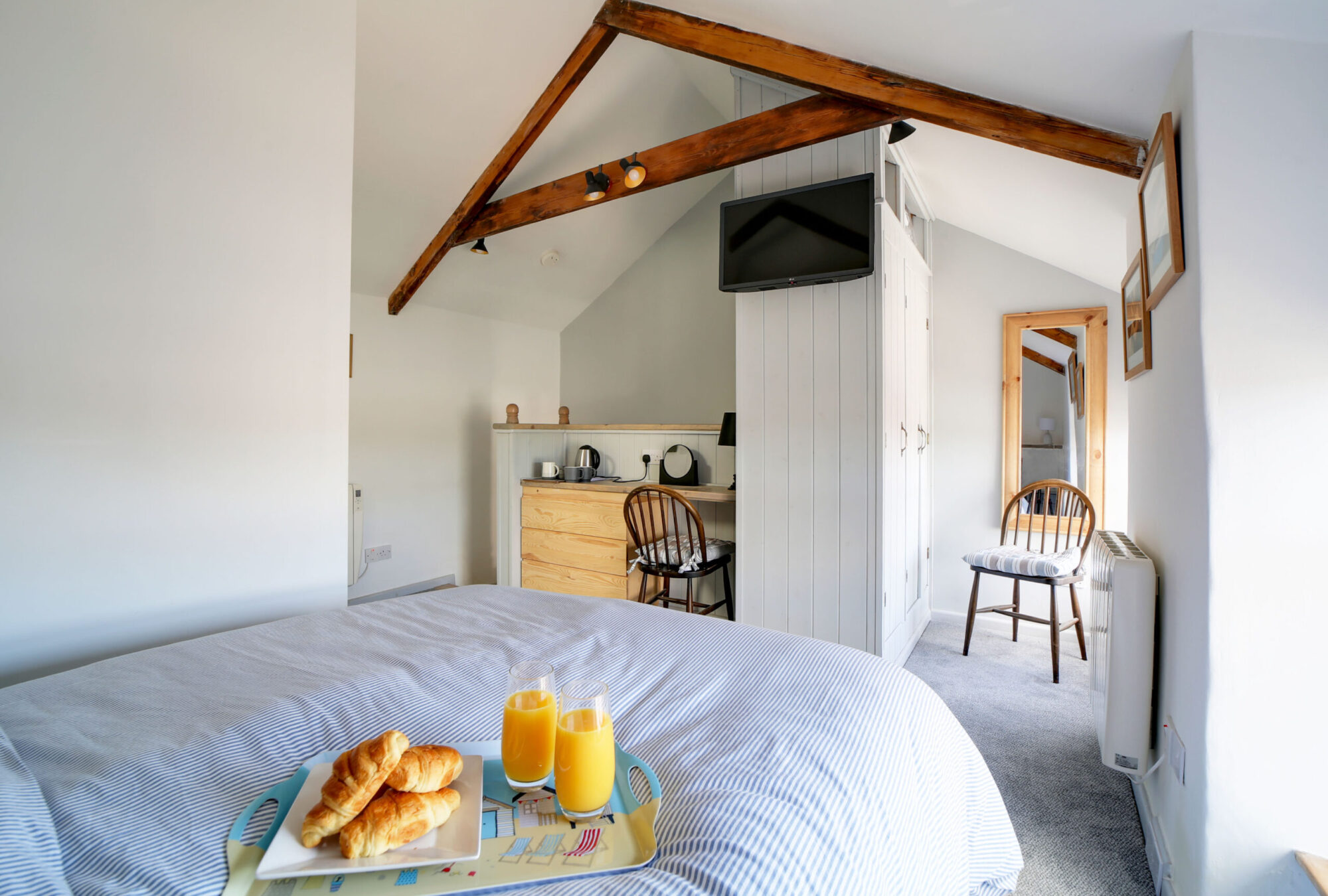 Tops cottage interiors