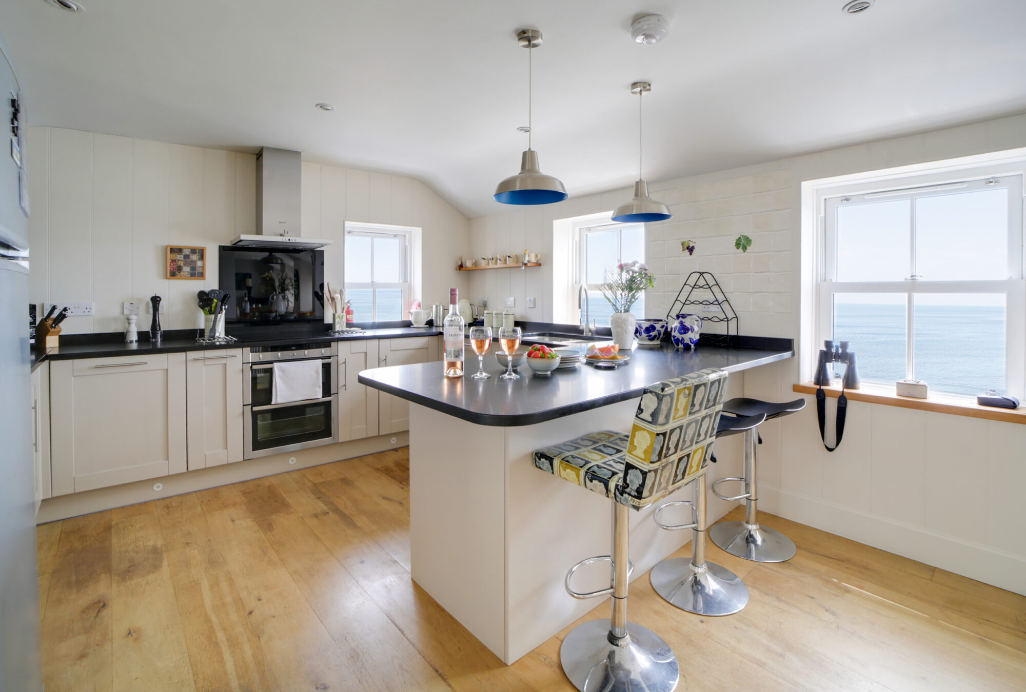 Trigg Cottage, Porthleven - interiors