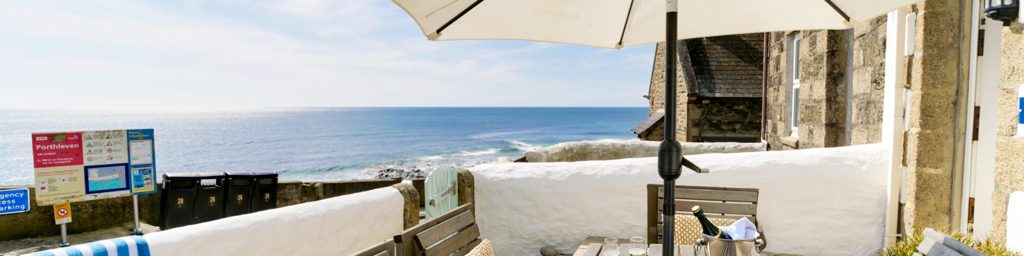 Beachcomber Cottage - Patio view